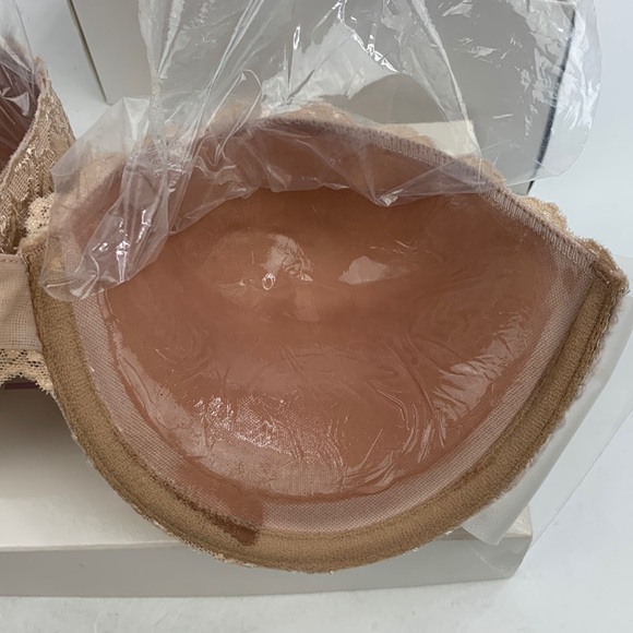 Strapless Backless Bra with body adhesive  Nude Lace Padded Size C Cup Underwire - Picture 5 of 10